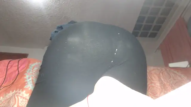 prettyangelsquirt online show from April 25, 2026, 11:02 pm