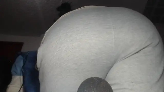 prettyangelsquirt online show from May 2, 2026, 8:36 pm