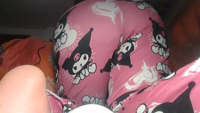 prettyangelsquirt online show from June 14, 2026, 9:28 pm