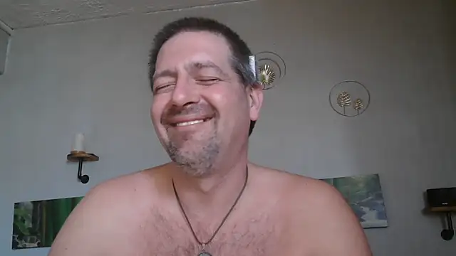 matrikes1 online show from March 22, 2025, 2:47 pm