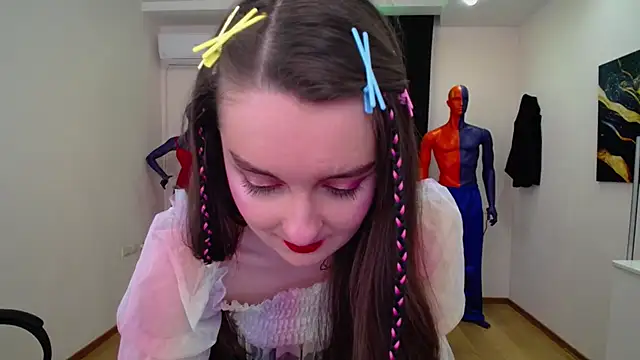 Snapshot of CloudGrace chatting on February 12, 2025, 3:18 am CloudGrace online show from February 12, 2025, 3:18 am