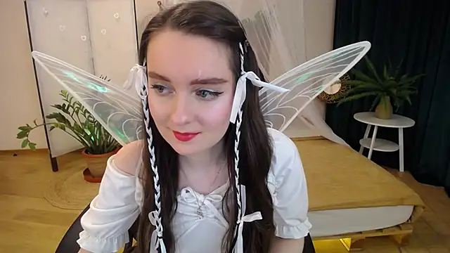 Snapshot of CloudGrace chatting on March 16, 2025, 6:12 pm CloudGrace online show from March 16, 2025, 6:12 pm