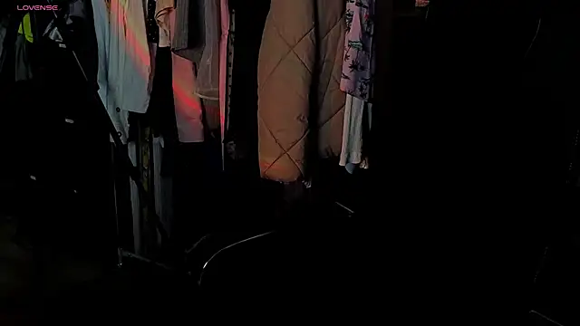 EMMA  CONNOR online show from October 12, 2025, 12:09 am