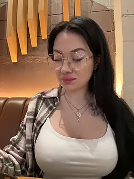 Wet  Bunny online show from September 20, 2025, 6:25 am