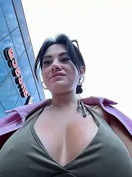 Wet  Bunny online show from June 10, 2026, 6:12 am