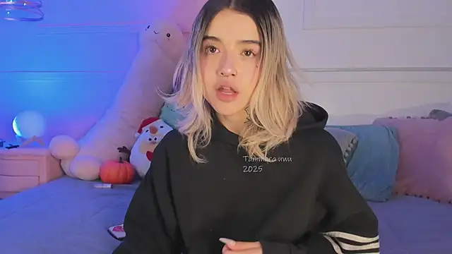  Tammara  online show from November 14, 2025, 5:55 pm