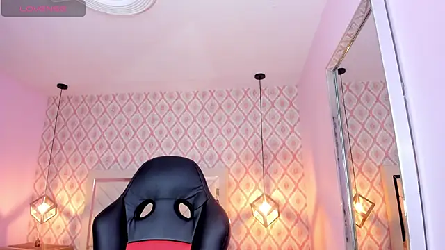 Snapshot of clarisKlein chatting on July 7, 2026, 12:20 pm clarisKlein online show from July 7, 2026, 12:20 pm