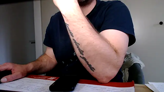 mrbigballs online show from May 7, 2026, 6:46 pm