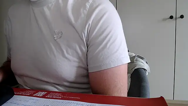 mrbigballs online show from May 8, 2026, 6:52 am