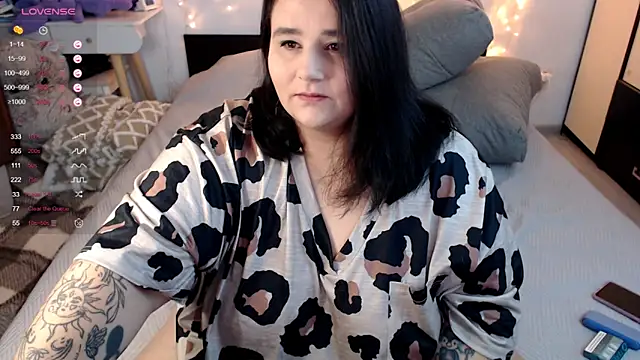 Snapshot of naughtykiss chatting on October 25, 2025, 5:48 am naughtykiss online show from October 25, 2025, 5:48 am