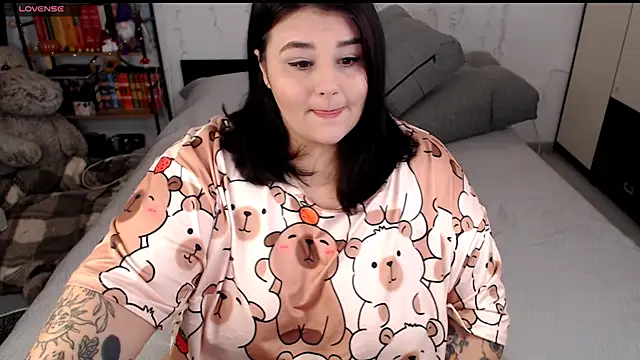 Snapshot of naughtykiss chatting on November 21, 2025, 6:01 am naughtykiss online show from November 21, 2025, 6:01 am