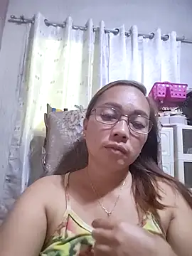 Snapshot of asianwet4u chatting on October 10, 2025, 5:06 am asianwet4u online show from October 10, 2025, 5:06 am