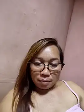 asianwet4u online show from May 9, 2026, 2:11 pm