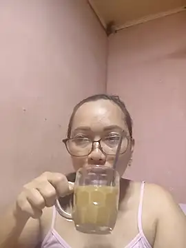asianwet4u online show from June 7, 2026, 2:27 am