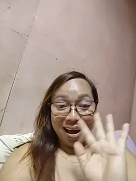 asianwet4u online show from June 14, 2026, 4:42 pm