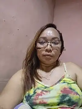 asianwet4u online show from June 24, 2026, 3:00 pm