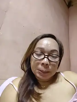 asianwet4u online show from August 4, 2026, 3:10 am