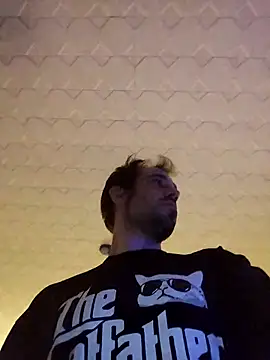 Snapshot of Codymc89 chatting on March 4, 2025, 5:32 am Codymc89 online show from March 4, 2025, 5:32 am