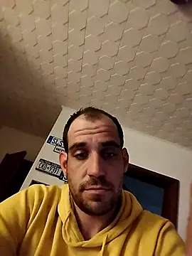 Snapshot of Codymc89 chatting on November 14, 2025, 8:02 am Codymc89 online show from November 14, 2025, 8:02 am