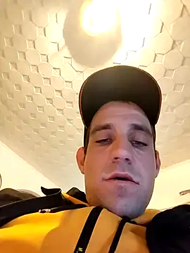 Codymc89 online show from December 19, 2025, 2:24 pm