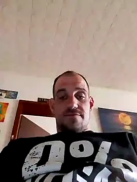 Snapshot of Codymc89 chatting on April 17, 2026, 1:58 pm Codymc89 online show from April 17, 2026, 1:58 pm