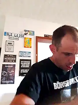 Snapshot of Codymc89 chatting on April 29, 2026, 2:32 pm Codymc89 online show from April 29, 2026, 2:32 pm