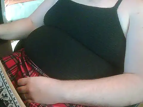 szadamo online show from March 18, 2026, 8:28 am