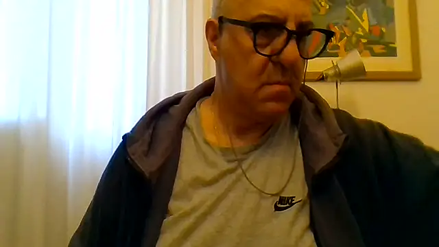 ANONIMO7735 online show from May 25, 2026, 5:02 am