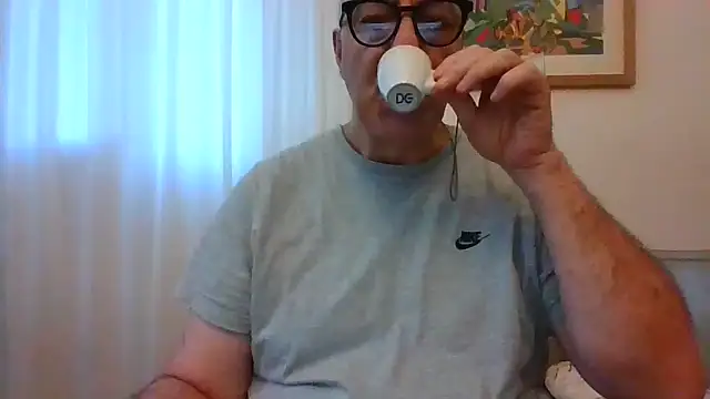 ANONIMO7735 online show from June 4, 2026, 4:07 am