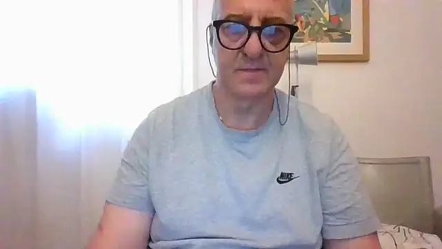 ANONIMO7735 online show from June 6, 2026, 4:23 pm