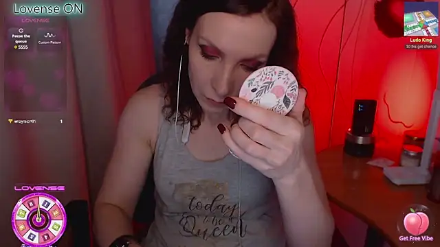 Snapshot of JohansonKatie chatting on February 16, 2025, 1:49 pm JohansonKatie online show from February 16, 2025, 1:49 pm