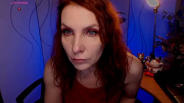 Snapshot of JohansonKatie chatting on December 3, 2025, 7:16 am JohansonKatie online show from December 3, 2025, 7:16 am