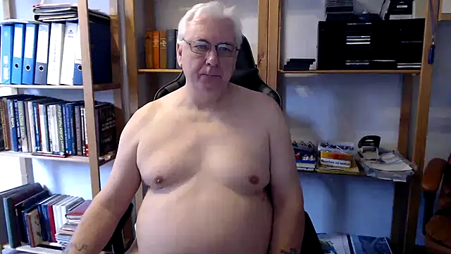 Snapshot of SchwanzhureXXL chatting on February 22, 2025, 8:50 am SchwanzhureXXL online show from February 22, 2025, 8:50 am