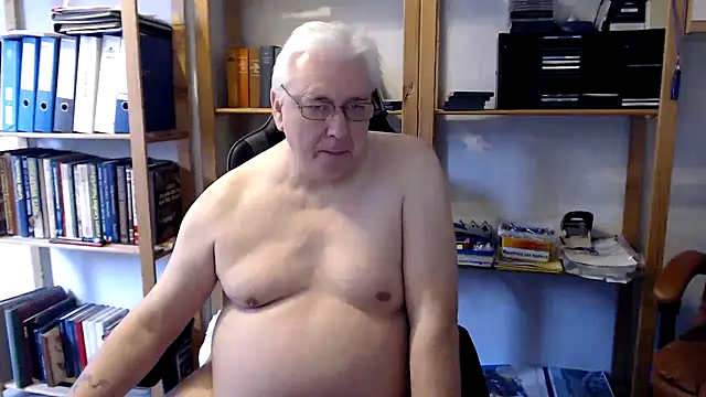 Snapshot of SchwanzhureXXL chatting on February 25, 2025, 8:47 am SchwanzhureXXL online show from February 25, 2025, 8:47 am