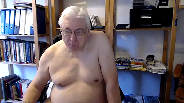 Snapshot of SchwanzhureXXL chatting on March 5, 2025, 10:11 am SchwanzhureXXL online show from March 5, 2025, 10:11 am