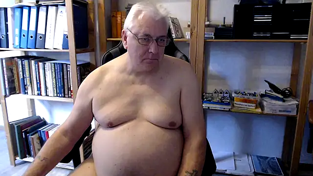 Snapshot of SchwanzhureXXL chatting on September 14, 2025, 8:46 am SchwanzhureXXL online show from September 14, 2025, 8:46 am