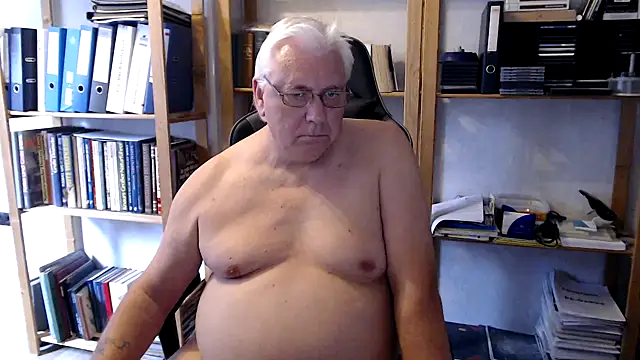 Snapshot of SchwanzhureXXL chatting on July 8, 2026, 2:10 pm SchwanzhureXXL online show from July 8, 2026, 2:10 pm