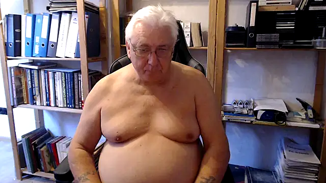 Snapshot of SchwanzhureXXL chatting on July 30, 2026, 6:01 am SchwanzhureXXL online show from July 30, 2026, 6:01 am