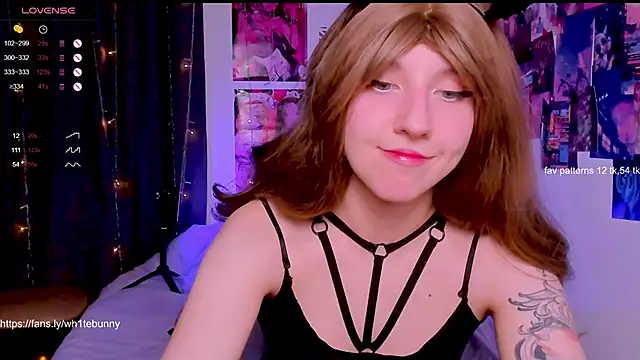 HotaruTomo online show from February 5, 2025, 4:03 pm