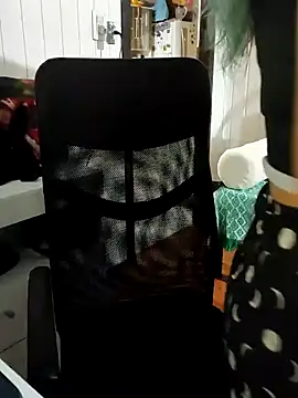 ElfGrey online show from February 4, 2025, 2:49 am