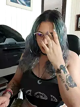 ElfGrey online show from February 13, 2025, 3:39 am