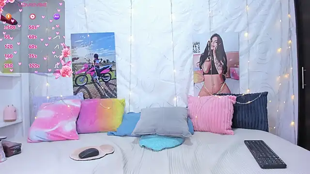 Snapshot of bianca_lindaa chatting on October 31, 2025, 11:22 am bianca lindaa online show from October 31, 2025, 11:22 am