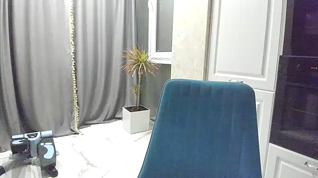 Iris cherry online show from December 21, 2024, 6:44 pm