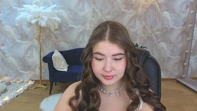 NicoleFoxery online show from September 23, 2025, 3:20 am