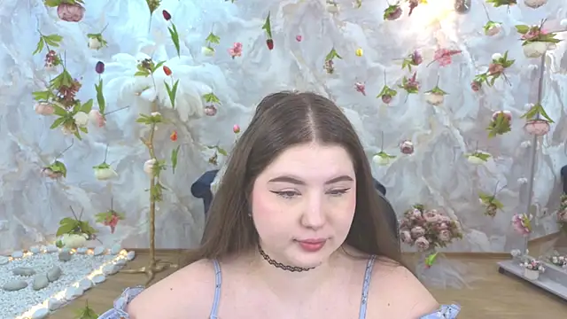 NicoleFoxery online show from May 1, 2026, 6:23 pm