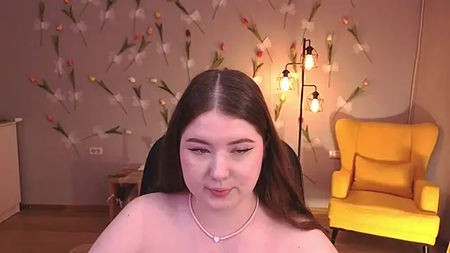 NicoleFoxery online show from June 5, 2026, 6:24 pm