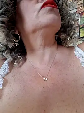 Snapshot of Hot_Azaleea chatting on June 13, 2026, 5:27 am Hot Azaleea online show from June 13, 2026, 5:27 am