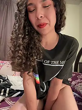 marylr2 online show from December 10, 2024, 7:16 am