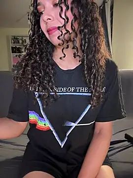 marylr2 online show from January 10, 2025, 4:44 am