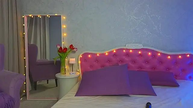 Ariana Petite online show from March 9, 2025, 11:56 pm